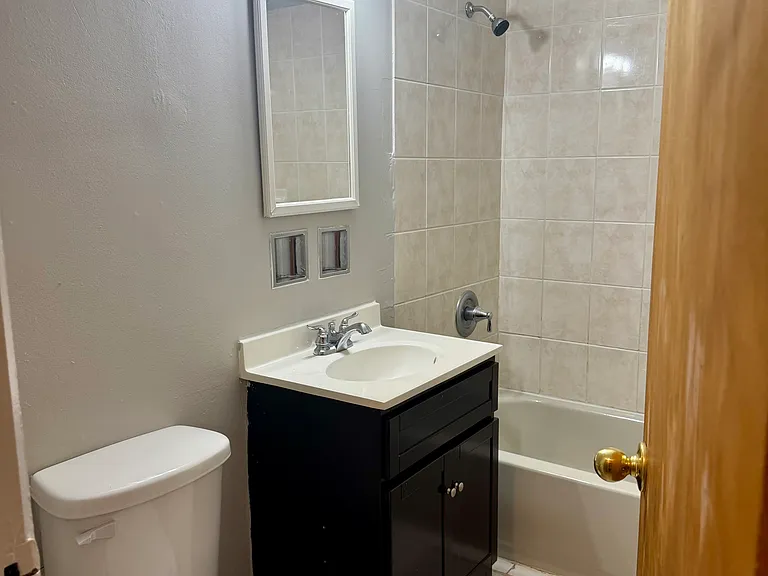 5815 W 35th St #6 — Photo 13