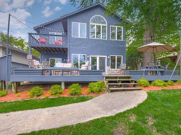 Prime peninsula lakeshore 