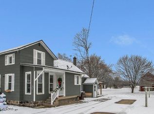 605 S Maple Ave, MAPLE RAPIDS, MI 48853