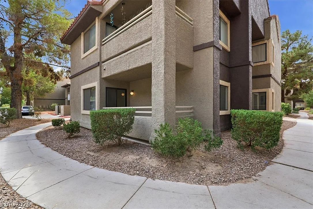 3 bed, 2.0 bath, 1163 sqft, $1,450 — Photo 3