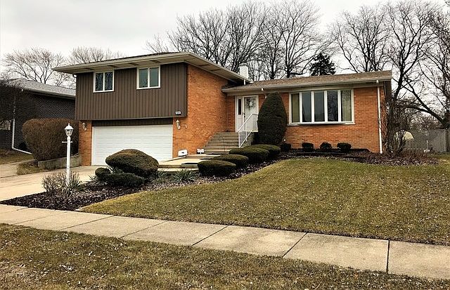 1st image of 15261 Pine Dr