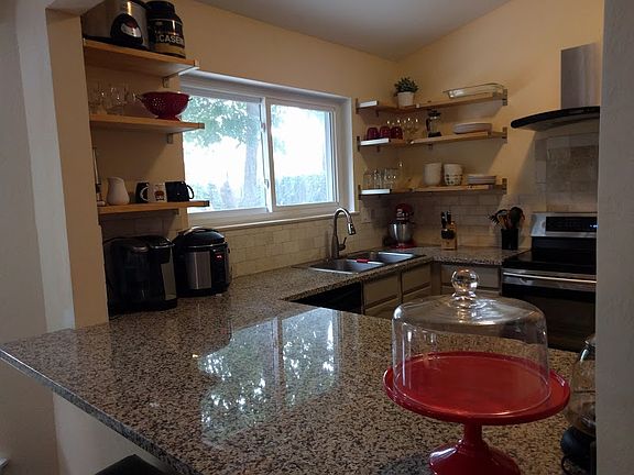 4th image of 3509 Glenview Dr