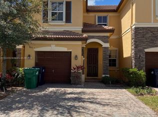 8728 NW 113th Ct, Doral, FL 33178