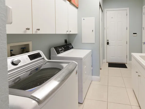 2233 SW Golden Bear Way, Palm City, FL 34990