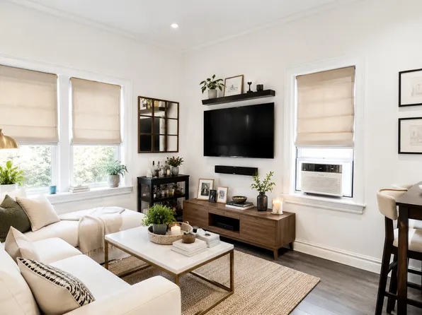535 Hudson Street image 1 of 18