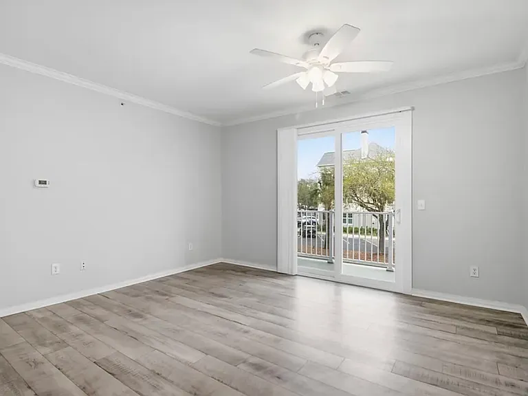 130 River Landing Dr — Photo 4