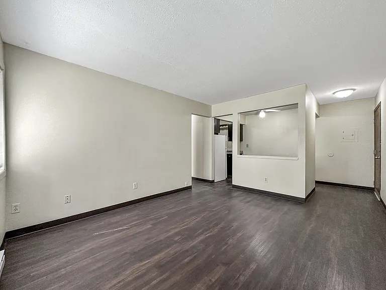 Watrous Apartments — Photo 5