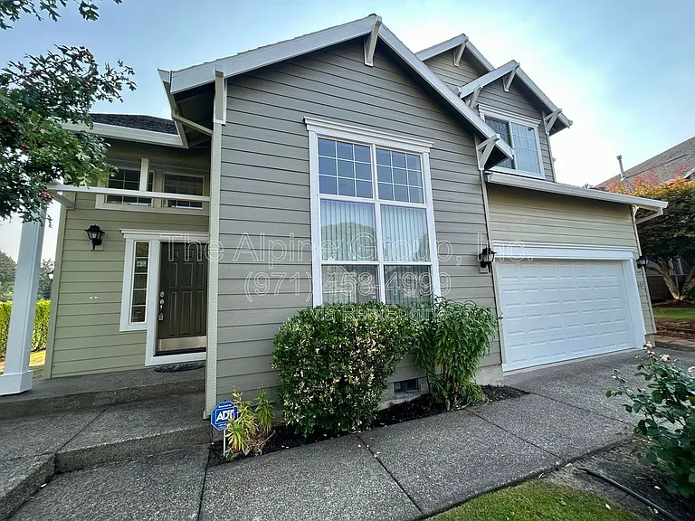 351 NW Kotrik Pl — Photo 43