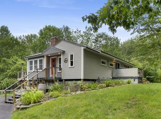 41 Middle Rd, Cumberland, ME 04021