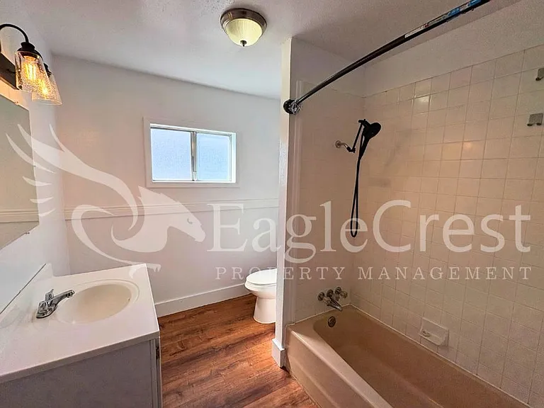 706 S College Ave — Photo 29