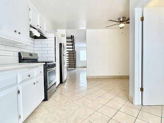 4th image of 647 Olive Ave #11019569