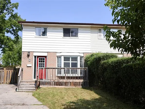 9 Duncairn Ct, Hamilton, ON L9C 6G2