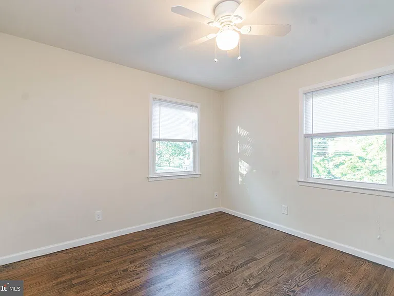 149 N Harrison St — Photo 15