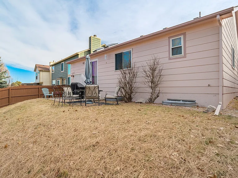 6244 Gemfield Dr — Photo 49
