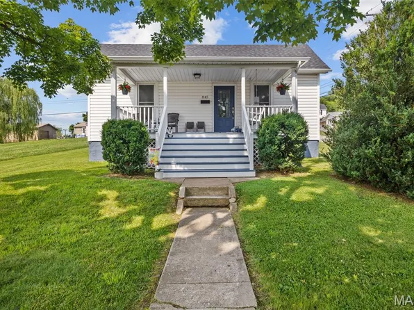 845 Moore St, Festus, MO 63028
