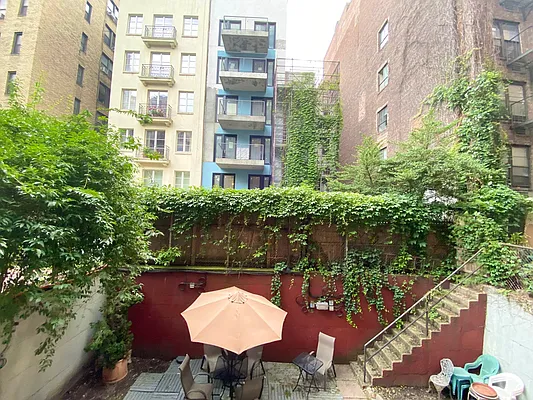 Rented by Bond New York | media 43