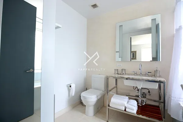 Rented by Yaffa Realty LLC | media 32