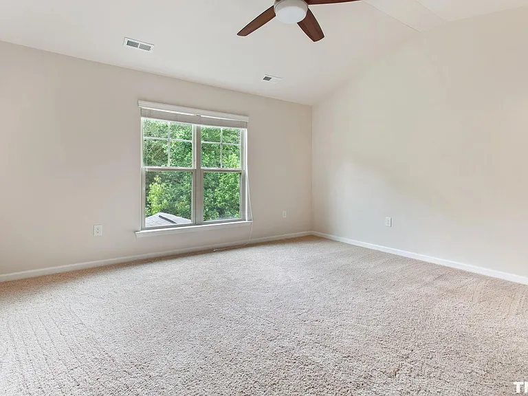 224 Lynchwick Ln — Photo 28