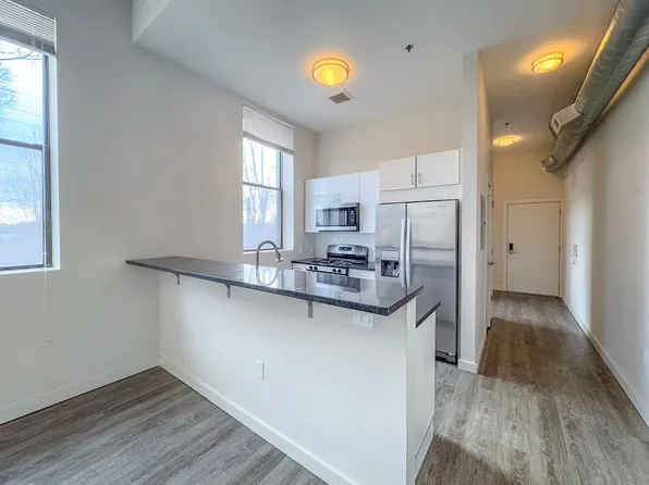 1435 State St, New Haven, CT 06511