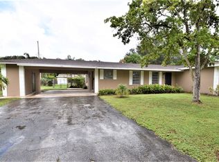 540 Sandlewood Ln, Fort Lauderdale, FL 33317