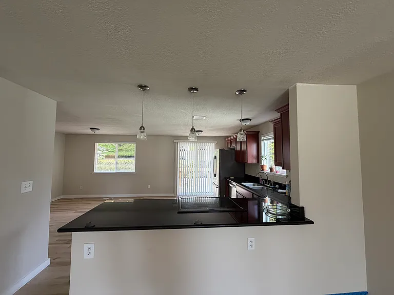 3102 59th Ave NE — Photo 5