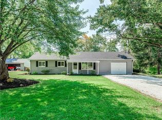 3570 Vanderhoof Rd, Barberton, OH 44203
