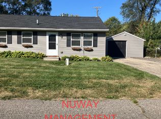 6092 Springdale Blvd, Grand Blanc, MI 48439