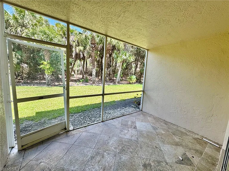 661 Squire Cir #101 — Photo 20