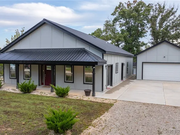 1140 Oak Rd, Osage Beach, MO 65065