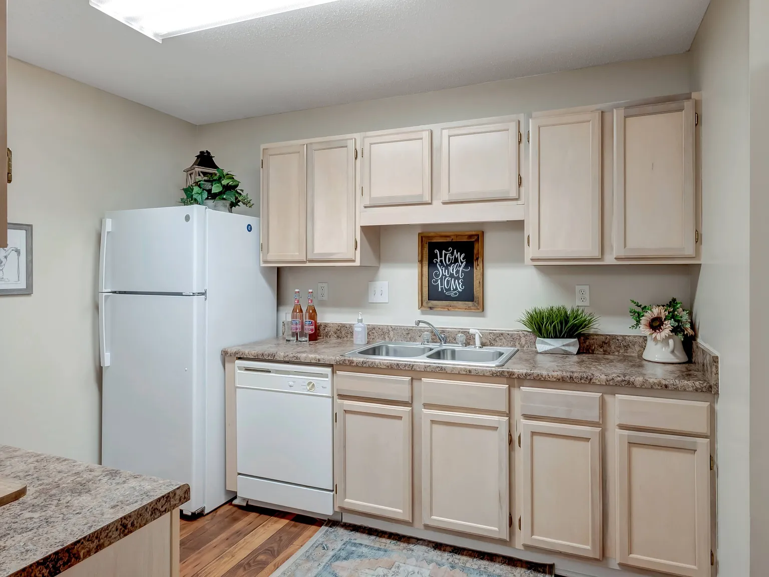 Regal Pointe Apartment Homes — Photo 2