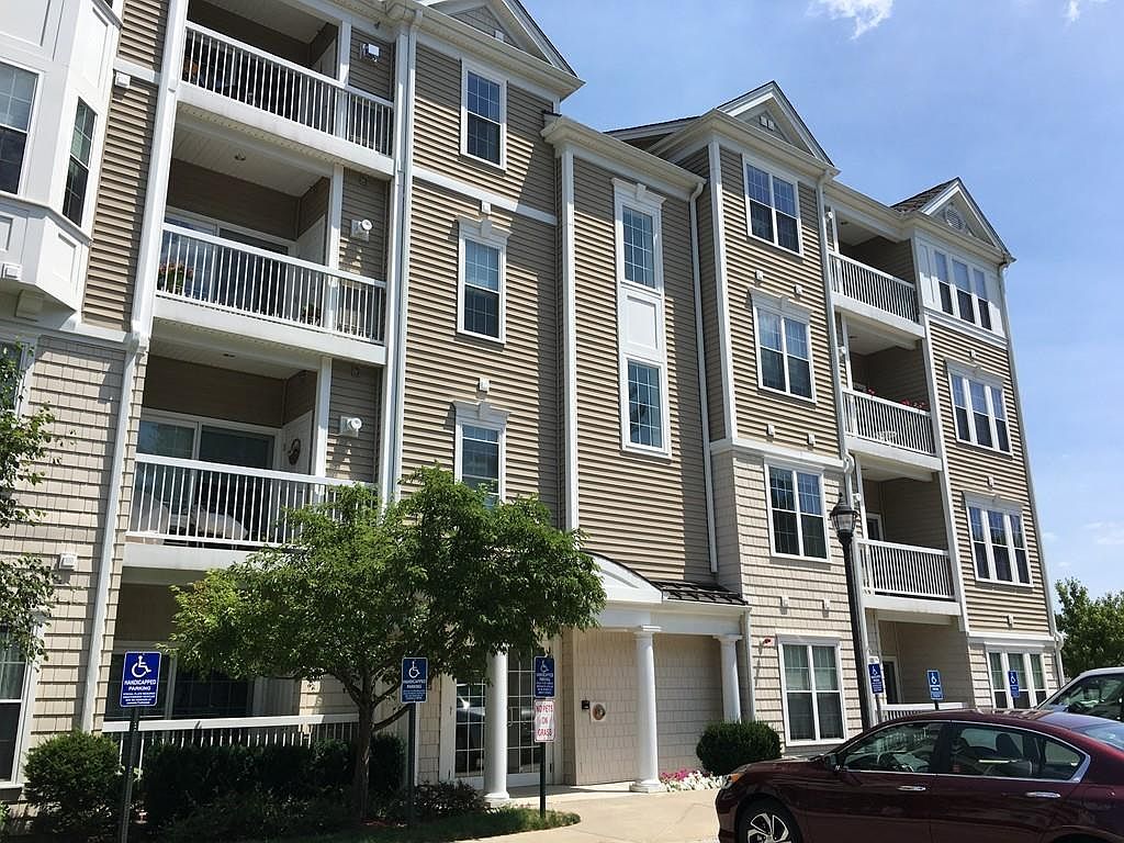 132 Clocktower Dr 311, Waltham, MA 02452 Zillow