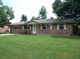 1807 Lawrence Ave, Springdale, AR 72762