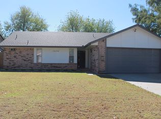 10436 Glascow Dr, Yukon, OK 73099
