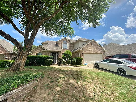 2nd image of 2709 Holly Brook Ct