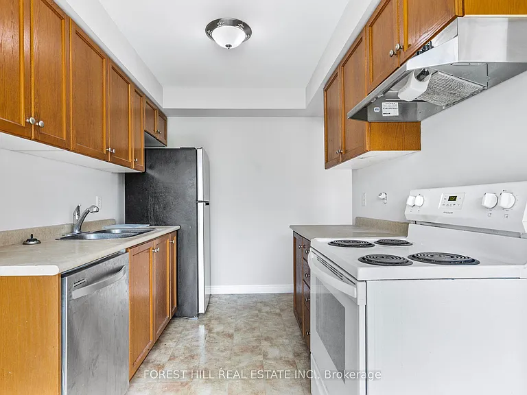57 Michael Cres — Photo 7