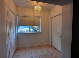 919B Lori Ln, Derry, PA 15627