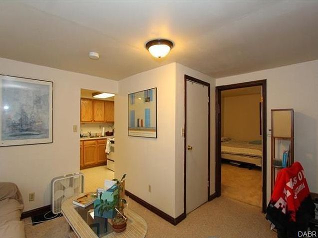 2nd image of 61 High St