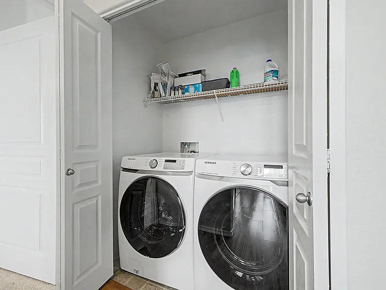 In-unit Washer & Dryer
