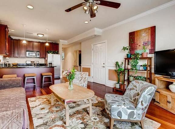 4th image of 6615 W Belmont Ave APT 2