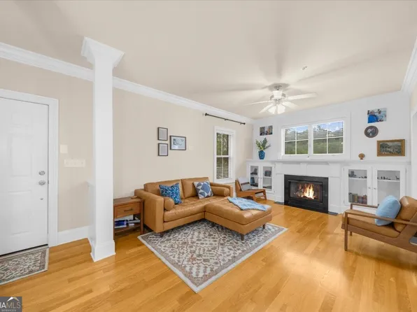 199 Le Gran Ct, Atlanta, GA 30328