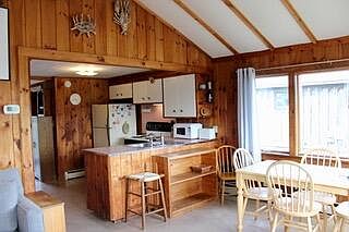 3rd image of 7 White Sands Lane