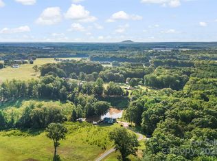 358 Lucille Rd, Bessemer City, NC 28016