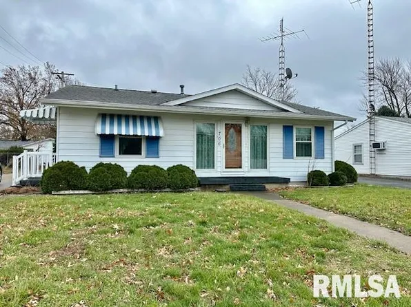 706 N Cheney St, Taylorville, IL 62568