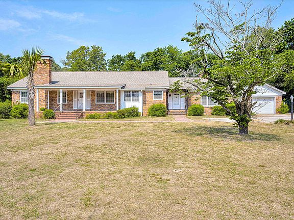 2nd image of 919 Wildwood Rd