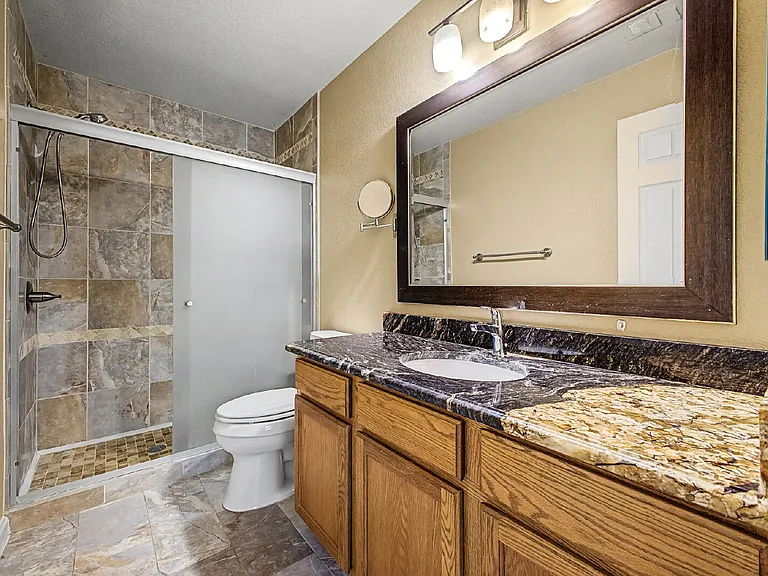 2073 W Hillside Ave — Photo 12