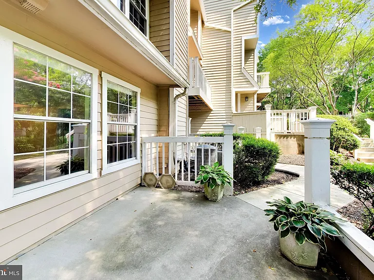 10823 Hampton Mill Ter #370 — Photo 4