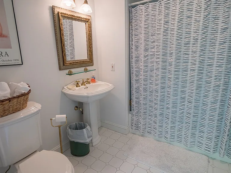 39 Fresh Pond Rd — Photo 14