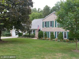 2761 Hill Rd, Vienna, VA 22181