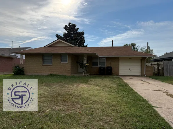 832 N Markwell Ave, Moore, OK 73160