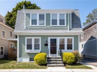 45 Curry Ave, Newport, RI 02840